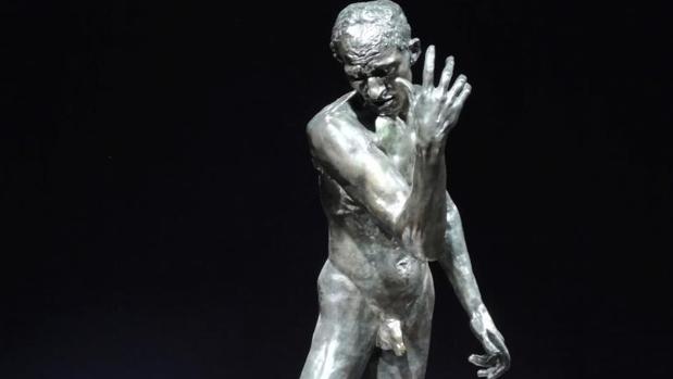 Vista de la escultura «L'un des Bourgeois de Calais: Ètude de nu monumentale pour Pierre de Wissant» (1886), del artista francés Auguste Rodin