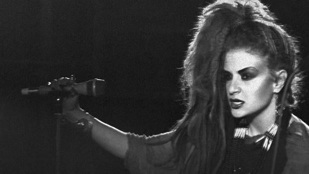 Alaska, durante un concierto en 1983