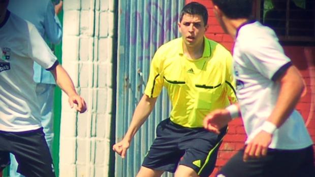 Adrián Quijada en un partido