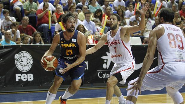 Sergio Llull, en el partido ante Bélgica antes de caer lesionado