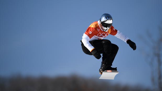 Regino Hernández, durante la final de snowboard cross