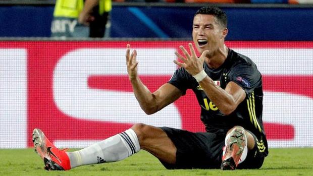 Cristiano Ronaldo tras ser expulsado ante el Valencia en Champions League