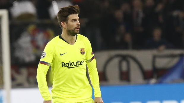 Piqué durante la ida de los octavos de final de la Liga de Campeones disputado en Lyon (0-0)