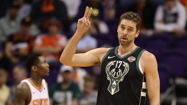 Pau Gasol en uno de sus partidos con Milwaukee Bucks