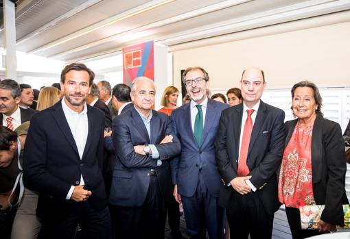 Desde la izq.: Manuel Terrobas, Antonio Nuñez, José Luis Acea, JM Inchausti (MAPFRE) y Carmen Mariano