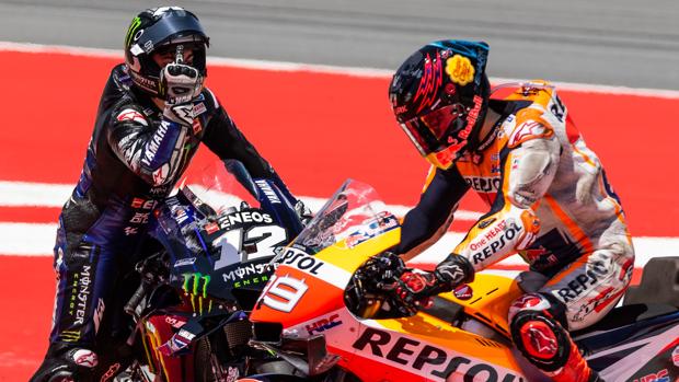 Viñales mostró su enfado a Lorenzo tras la caída