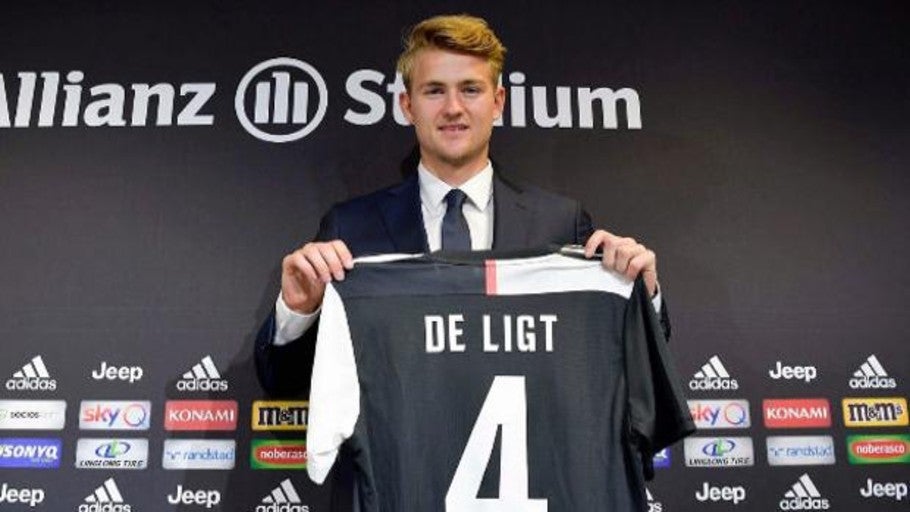 De Ligt, un central contra las normas