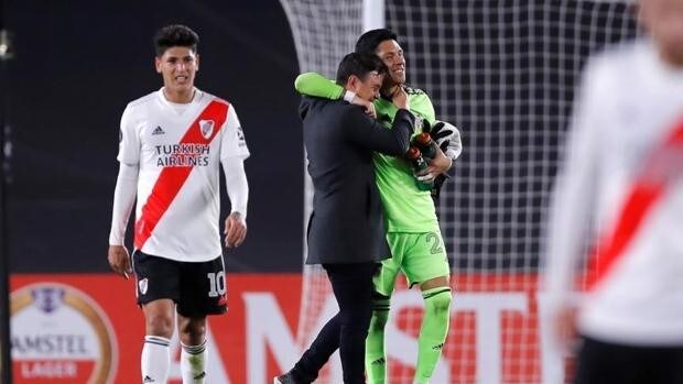 Un Partido Para La Historia River Plate Gana Sin Portero