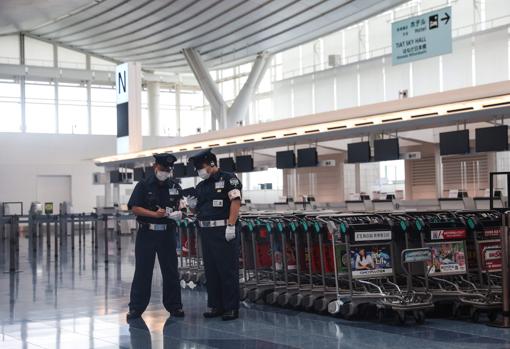 Haneda airport, empty before restrictions