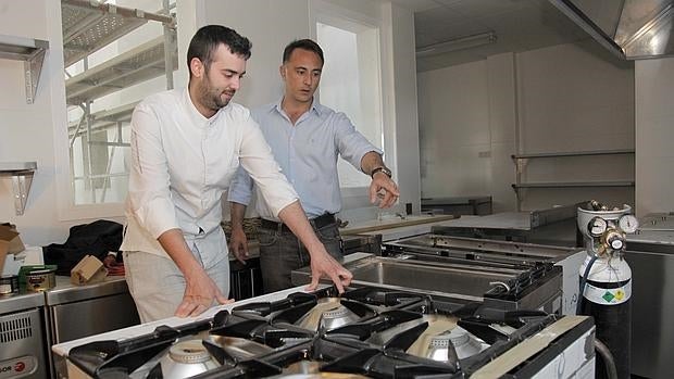 Muchos jóvenes que comienzan a trabajar reciben el salario mínimo