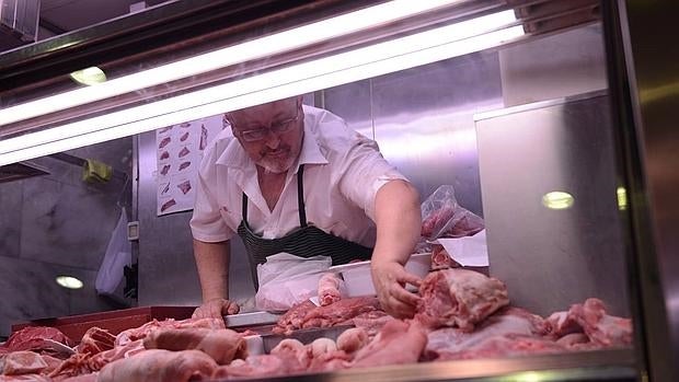 La leche, el azúcar, los aceites vegetales, los cereales y la carne, los que más se abarataron en 2015