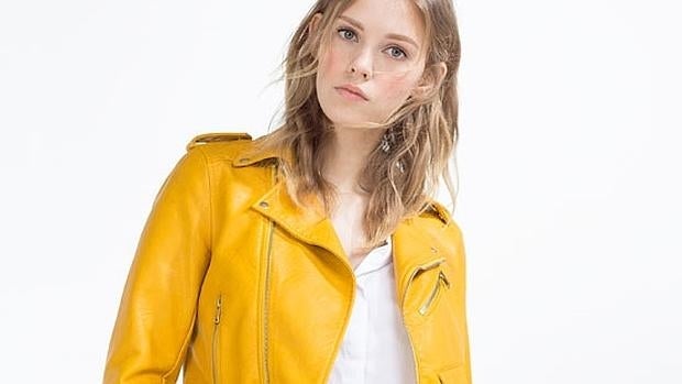Esta es la famosa chaqueta de polipiel de Zara