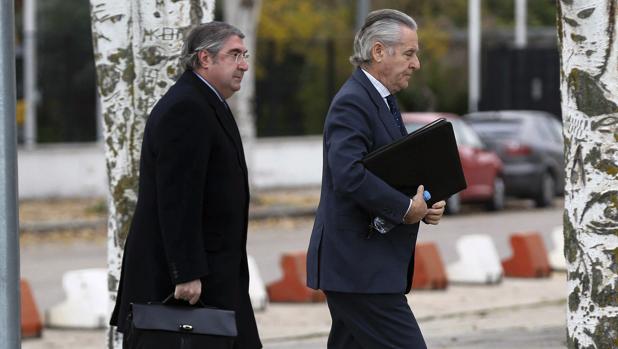 El expresidente de Caja Madrid Miguel Blesa a su llegada a la sede de la Audiencia Nacional de San Fernando de Henares