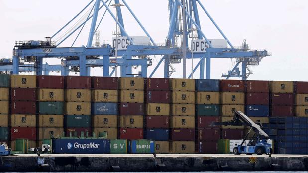 El déficit de la balanza de bienes ha alcanzado los 6.400 millonesde euros, un 3,2% más