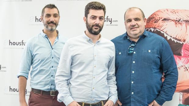 Los fundadores de Housfy, de izquierda a derecha: Miquel A. Mora, Albert Bosch y Carlos Blanco
