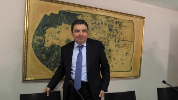 El ministro de Agricultura, Pesca y Alimentación, Luis Planas