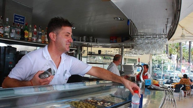 Un 32,6% de los contratos temporales en España son de menos de seis meses, según datos de Eurostat