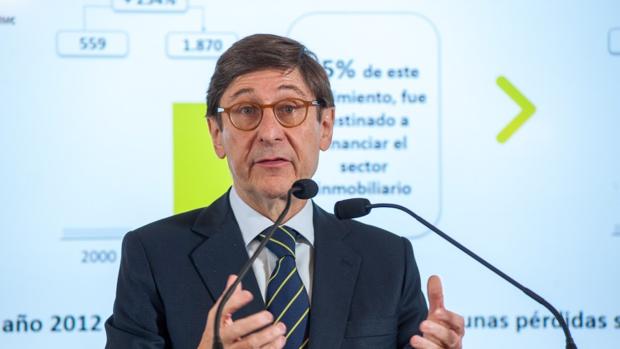Jose Ignacio Goirigolzarri, presidente de Bankia, durante su intervención en el curso de Economía organizado por la APIE en la UIMP
