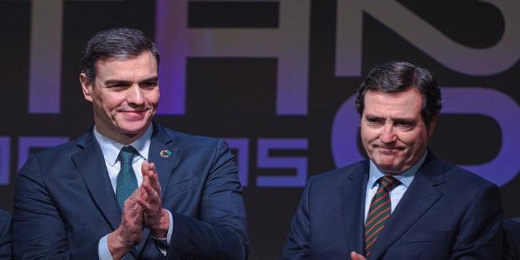 Moncloa no informó a CEOE de los nuevos límites a la actividad hasta minutos antes del discurso de Sánchez