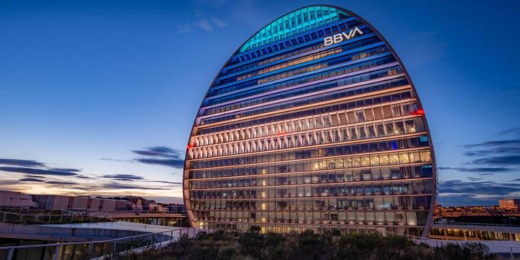BBVA prepara un plan de reestructuración de costes y pide «no mirar atrás»  sobre su fusión con Sabadell