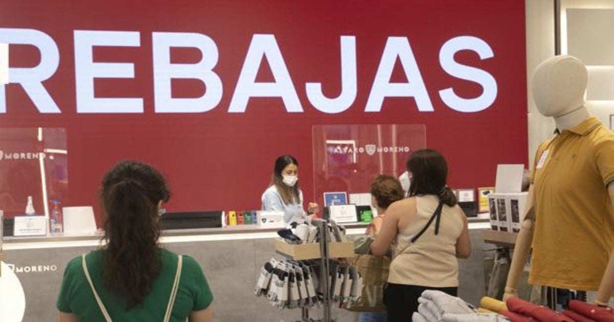 Comienzan las rebajas de verano 2021: calendario de las principales marcas