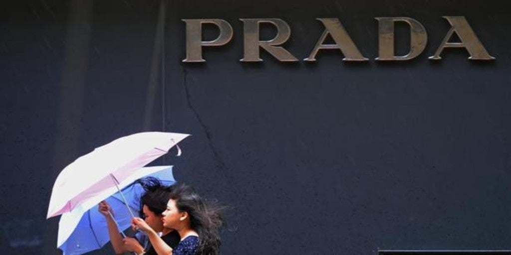 Prada suspends its activity in Russia