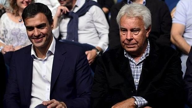 Pedro Sánchez y Felipe González