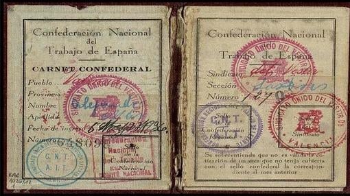 El texto de este carné sindical indica la procedencia valenciana de su propietario