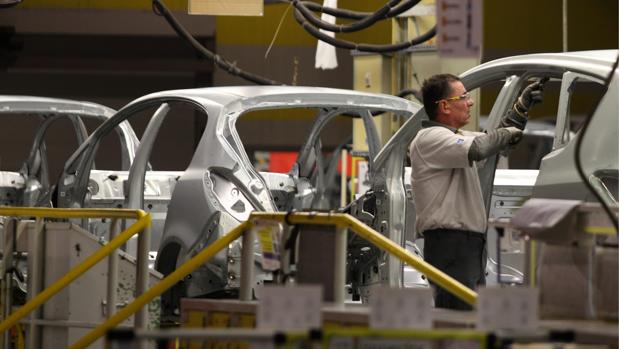 En la factoría de GM España situada en Figueruelas (Zaragoza) trabajan 5.400 personas