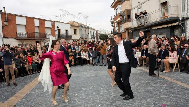 Miguel Esteban Cumple Un Ano Mas Con La Tradicion De La Jota Pujada