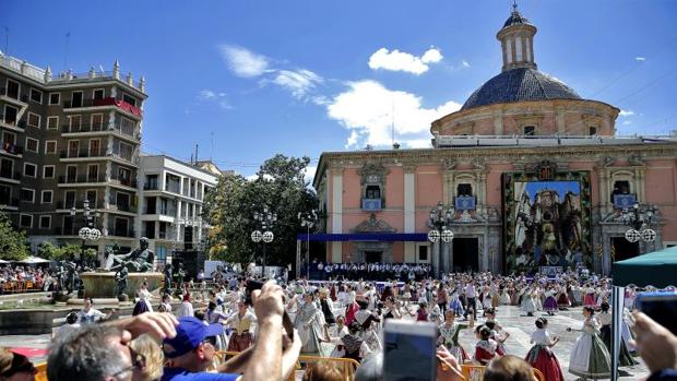Los actos en honor a la Patrona de Valencia han congregado a numeroso público este sábado