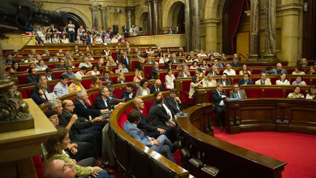 El Parlament quiere aprobar la ley antes de finales del verano