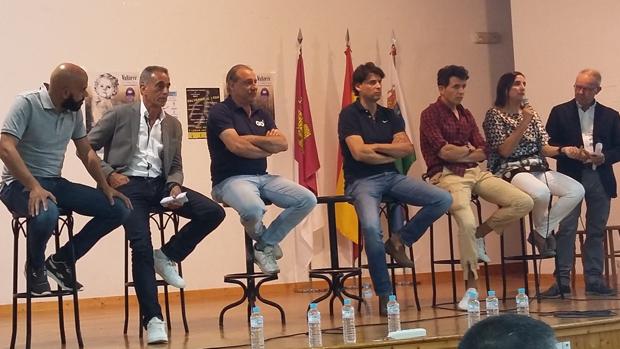 Estévez, Abascal, Cacho, Parra, Higuero, Zuñiga y de la Casa, este sábado en Los Cerralbos