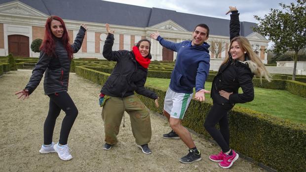 Nerea, Patricia, Manuel y Beatriz, el día de la prueba a las puertas del parque