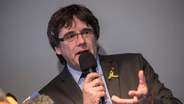 Puigdemont, durante una rueda de prensa en Alemania