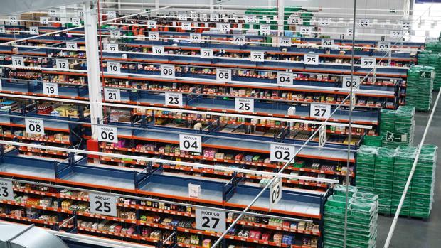 Imagen del centro de distribución de Mercadona para la venta por internet en Valencia