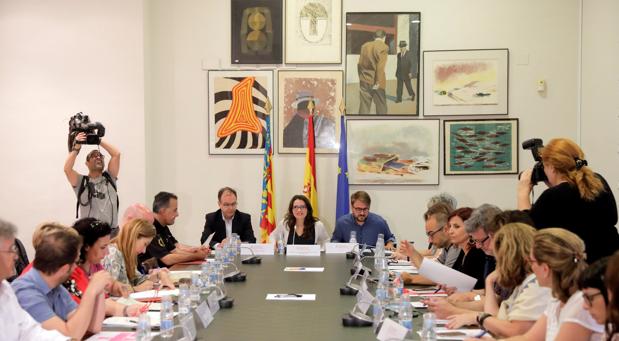Imagen de la reunión presidida por Mónica Oltra este miércoles
