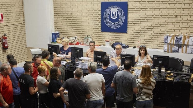 Referéndum policial en la sede de Jefatura, en la Casa de Campo