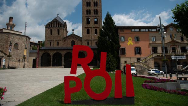 El tranquilo pueblo de Ripoll trata de recuperar la normalidad