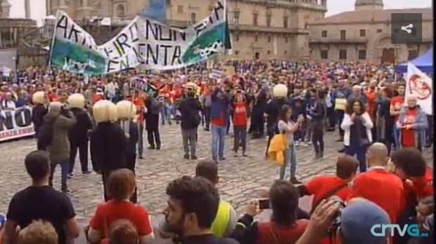 Imagen de la manifestación contra la mina de Touro en el Obradoiro