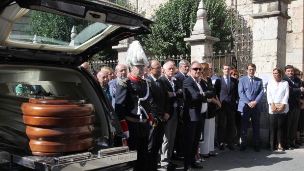 Emotiva despedida en Palencia de su teniente alcalde David Vázquez