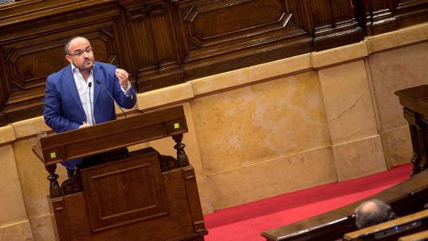 Alejandro Fernández responde a Torra esta pasada semana en el Parlament