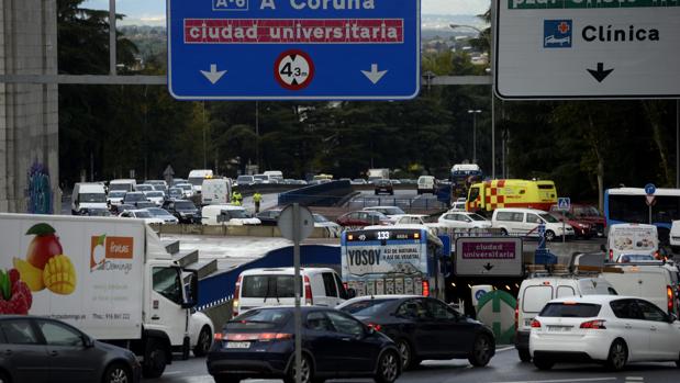 Las retenciones (en la imagen, las inmediaciones de Moncloa) fueron notorias a primera hora