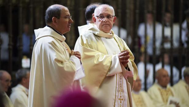 Acto de ordenación episcopal de Ángel Fernández Collado celebrado en 2013 en la catedral de Toledo