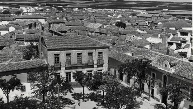 Los últimos años del siglo XIX fueron convulsos en la localidad de Lillo, sufriendo las consecuencias del caciquismo reinante en muchos pueblos de la provincia (Foto, Archivo Diputación Provincial)
