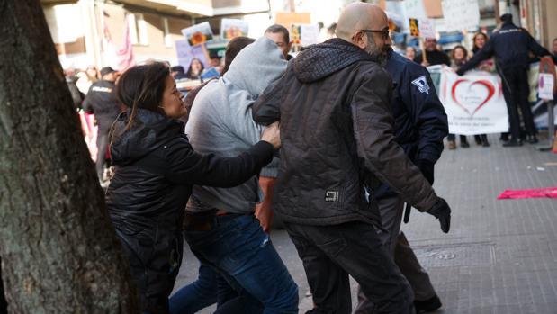 Llegada del acusado al Juzgado de Menores de Zamora