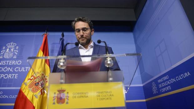 El exministro de Cultura, Màxim Huerta, justo antes de presentar su dimisión