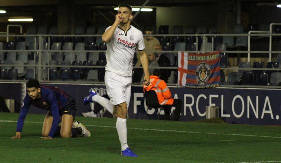 El delantero Pablo Aguilera celebra uno de los goles