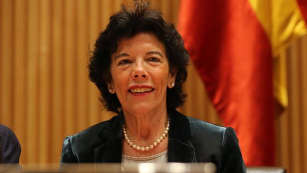 La ministra portavoz del Gobierno, Isabel Celaá
