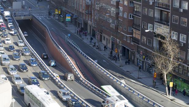 Entrada a Madrid por la Avenida de América, final de la A-2